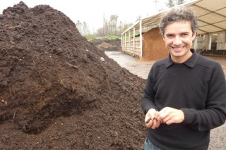 “Grazas ás miñocas logramos un adubo adaptado aos solos de Galicia”