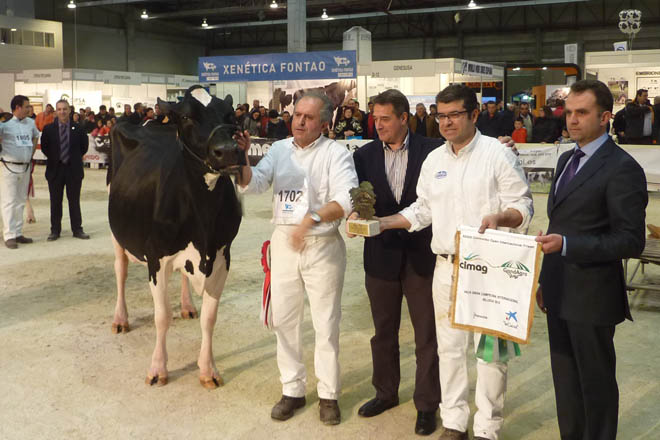 Os asturianos de Badiola Holstein trunfan en GandAgro 2015