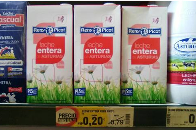 La venta de leche a 20 céntimos en un supermercado dispara el malestar