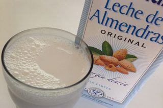 A xustiza europea considera fraudulento chamar “leite” ás bebidas vexetais