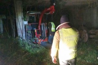 A Guardia Civil recupera un tractor e unha plastificadora roubadas en Agolada