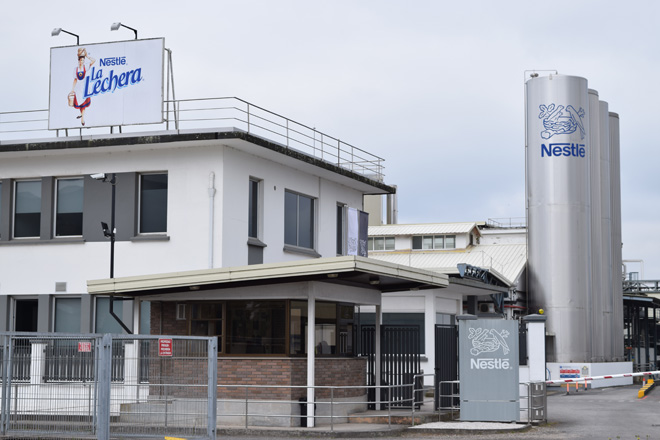 La planta de Nestlé en Galicia empieza a exportar a Oceanía y aumentará su recogida de leche más de un 10%