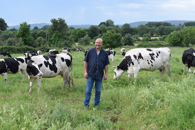 Ganadería O Cantón SC: Las ventajas de producir leche en extensivo en Ourense