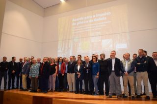 Acordo histórico para recuperar a produción de piñeiro en Galicia