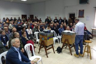 A Asociación Galega de Apicultura celebra este sábado a súa asemblea máis difícil, marcada pola división interna