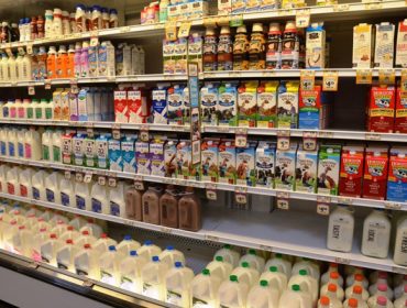 Mercadona comprométese a non verder o leite por debaixo de 60 céntimos o litro