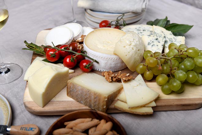 “El queso es un alimento valioso, característico de la dieta mediterránea y, por tanto, un consumo racional es totalmente aceptable”
