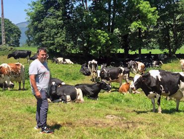 El Andral, a gandería de leite en ecolóxico máis grande de Cantabria