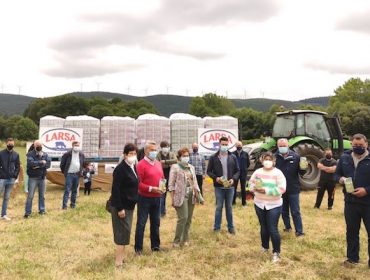 12.000 litros de leite solidario dende Rodeiro para familias en dificultades