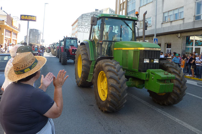 Tractorada en Lugo no ano 2015 convocada por Agromuralla nun momento de prezos baixos do leite