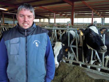 Agromuralla critica que “dende xaneiro aos gandeiros baixáronnos o prezo un 20% pero o leite para o consumidor segue igual”