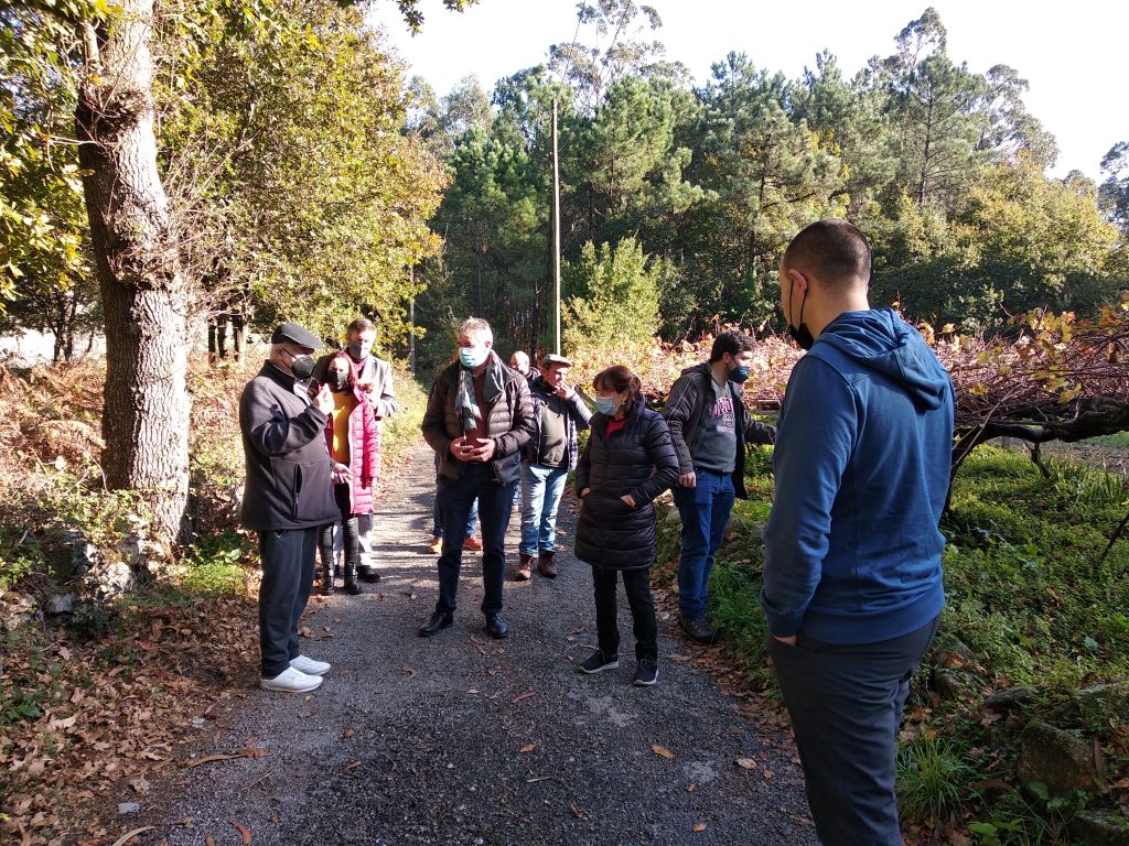 Viticultores e adegueiras de Terras do Navia visitan o Barbanza, dentro programa formativo da área de Medio Rural da Deputación de Lugo