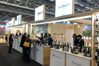 Galicia promociona por primeira vez de forma conxunta os seus viños, augardentes e licores en Vinexpo-París