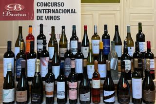 Récord de premios para os viños galegos no concurso Bacchus 2022
