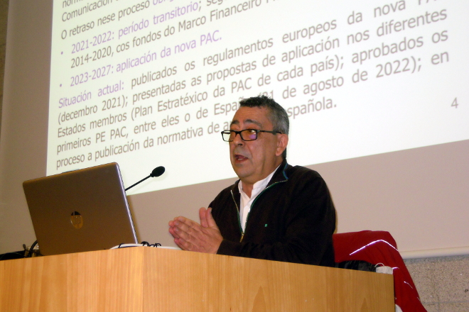 O profesor da USC Edelmiro López coordinou un equipo de expertos que asesorou á Xunta