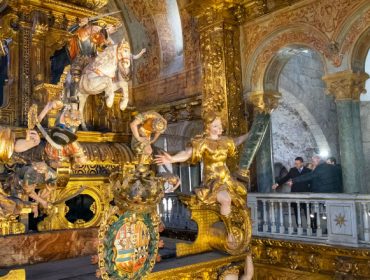 Apoio á restauración da catedral de Santiago mediante o emprego de madeira