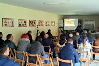 Charla este domingo en Lugo sobre as axudas da PAC para apicultura