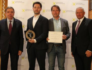 Viña Costeira e Condes de Albarei reciben o premio á innovación e desenvolvemento rural de Cooperativas Agro-alimentarias de España