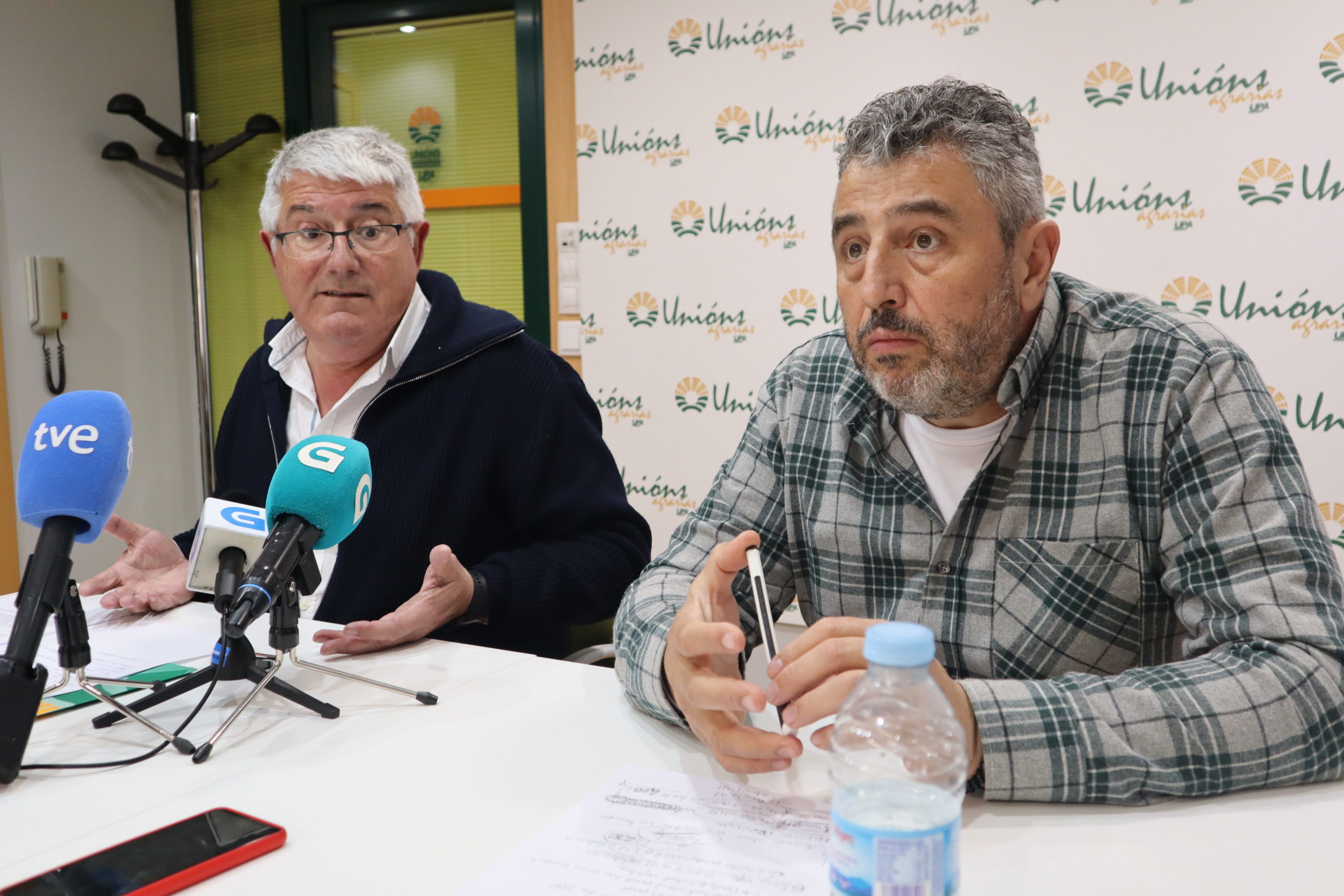 Félix Porto e Xosé Ramón González na rolda de prensa
